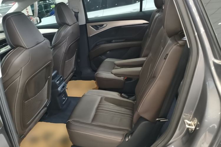 Used Audi Q5 e-tron 2023 40 e-tron Starry Edition Luxury Package Left Rear Seat