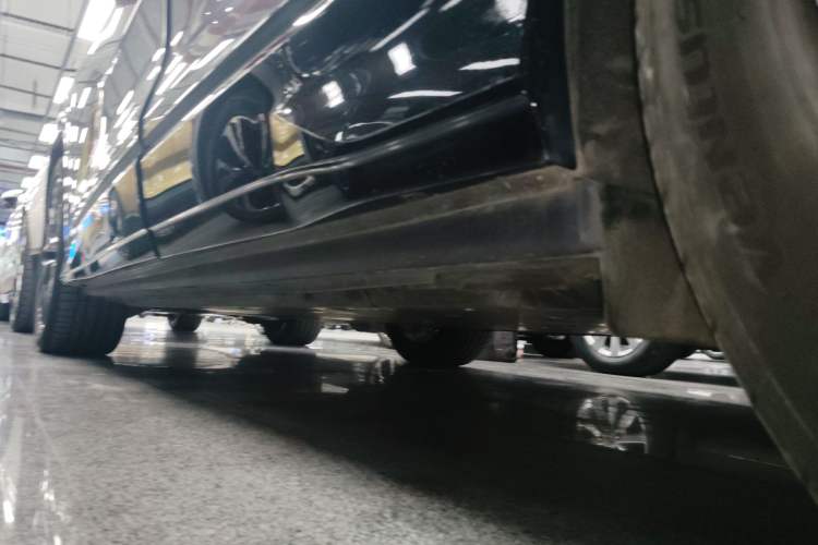 Used Audi Q5 e-tron 2023 40 e-tron Starry Edition Mecha Kit Left Side Sill