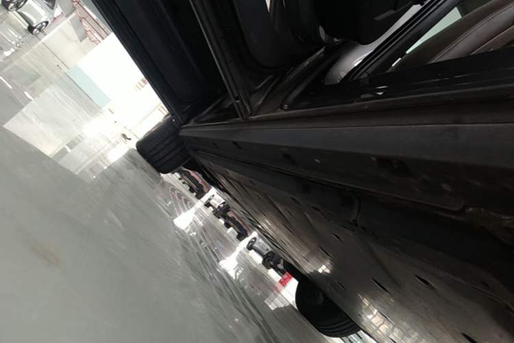 Used Audi Q5 e-tron 2023 40 e-tron Starry Edition Luxury Package Left Side Sill