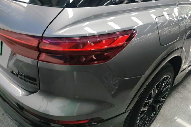 Used Audi Q5 e-tron 2023 40 e-tron Starry Edition Mecha Kit Right Rear Taillight
