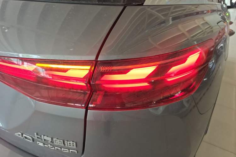 Used Audi Q5 e-tron 2023 40 e-tron Starry Edition Luxury Package Right Rear Taillight