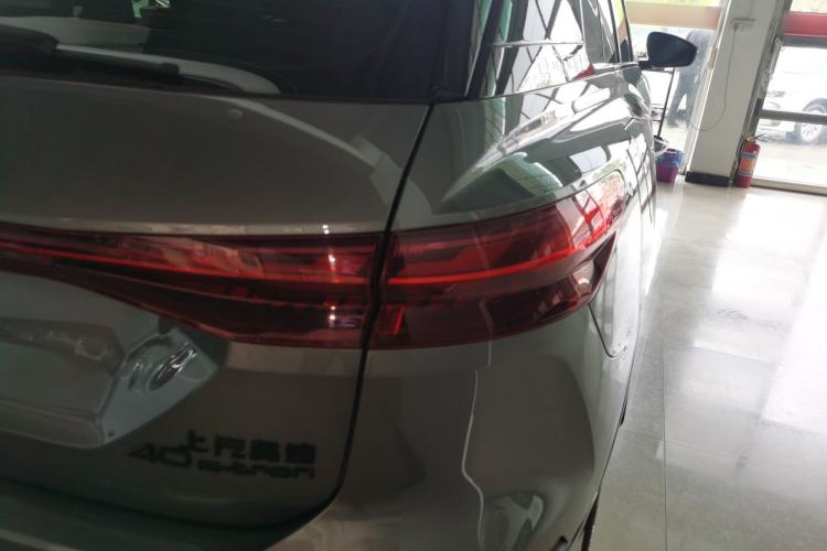 Used Audi Q5 e-tron 2023 40 e-tron Shining Edition Brocade Suit Right Rear Taillight