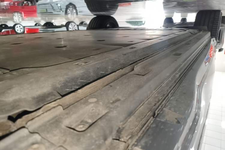 Used Audi Q5 e-tron 2023 40 e-tron Starry Edition Luxury Package Right Side Sill