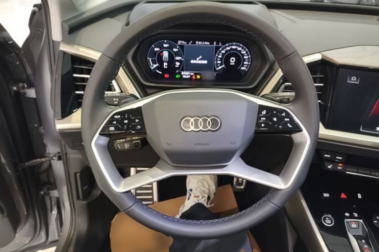 Used Audi Q5 e-tron 2023 40 e-tron Starry Edition Luxury Package Steering Wheel