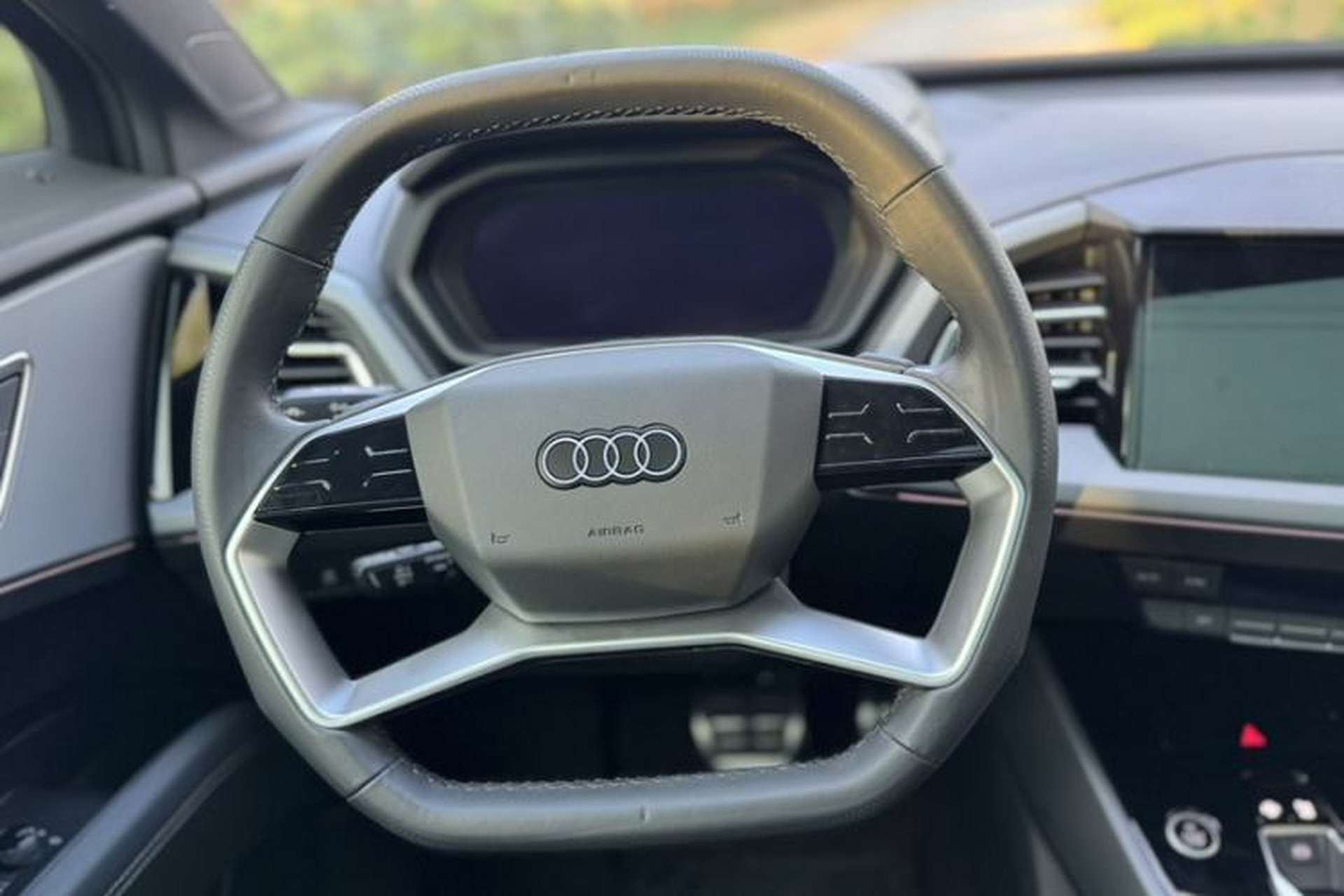 Used Audi Q5 e-tron 2023 40 e-tron Shining Edition Mecha Kit Steering Wheel