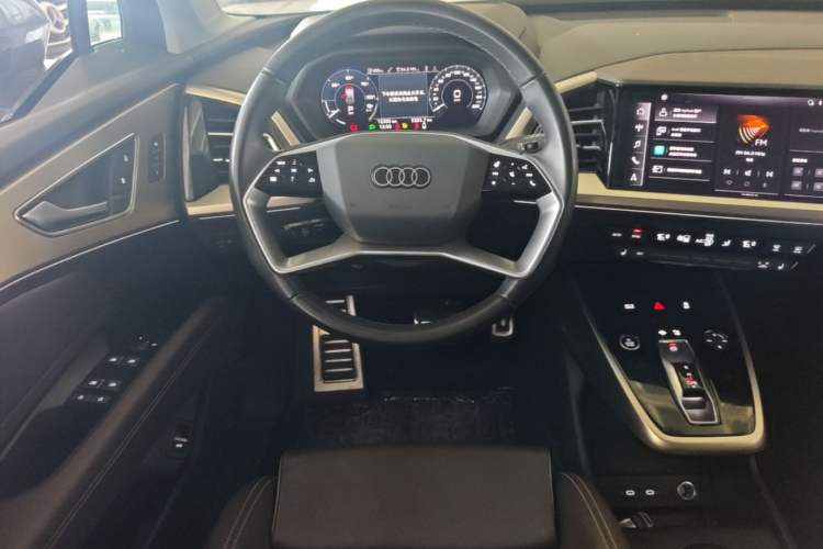 Used Audi Q5 e-tron 2023 40 e-tron Starry Edition Luxury Package Steering Wheel