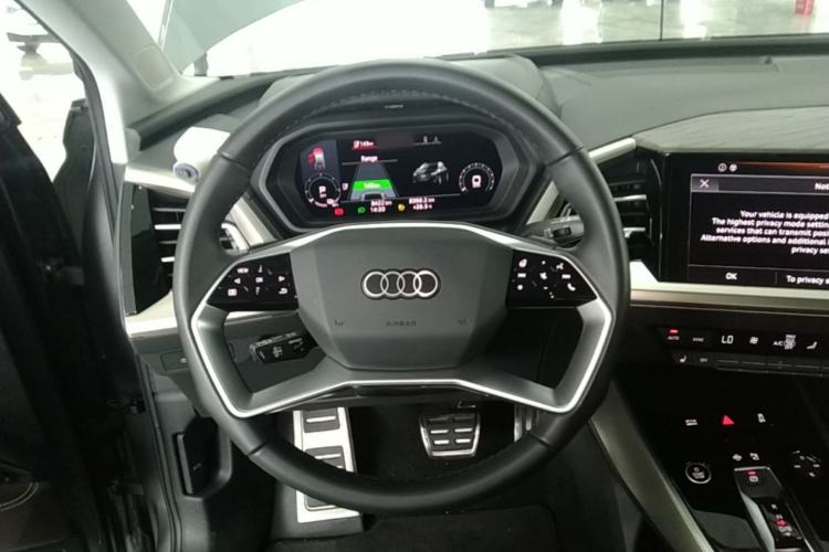 Used Audi Q5 e-tron 2023 40 e-tron Starry Edition Luxury Package Steering Wheel