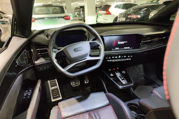Used Audi Q5 e-tron 2023 40 e-tron Starry Edition Mecha Kit Steering Wheel