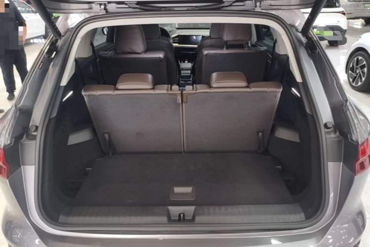 Used Audi Q5 e-tron 2023 40 e-tron Starry Edition Luxury Package Trunk