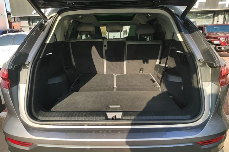 Used Audi Q5 e-tron 2023 40 e-tron Starry Edition Luxury Package Trunk