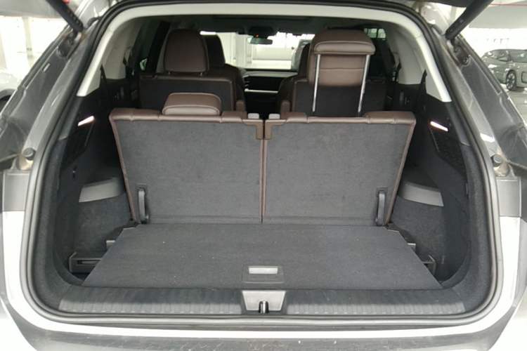 Used Audi Q5 e-tron 2023 40 e-tron Starry Edition Luxury Package Trunk