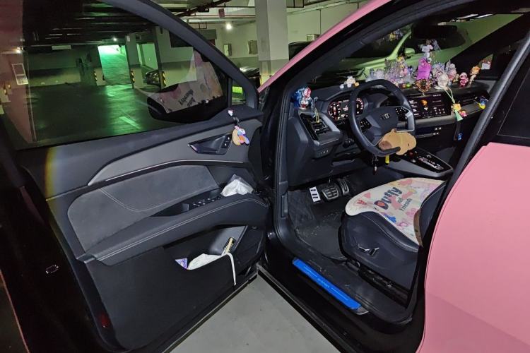 Used Audi Q5 e-tron 2023 40 e-tron Starry Edition Mecha Kit Driver Seat