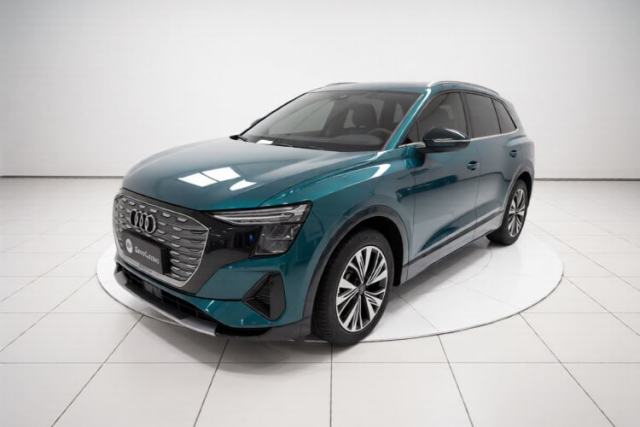 Audi Q5 e-tron 2023 40 e-tron Shining Edition Brocade Suit usado
