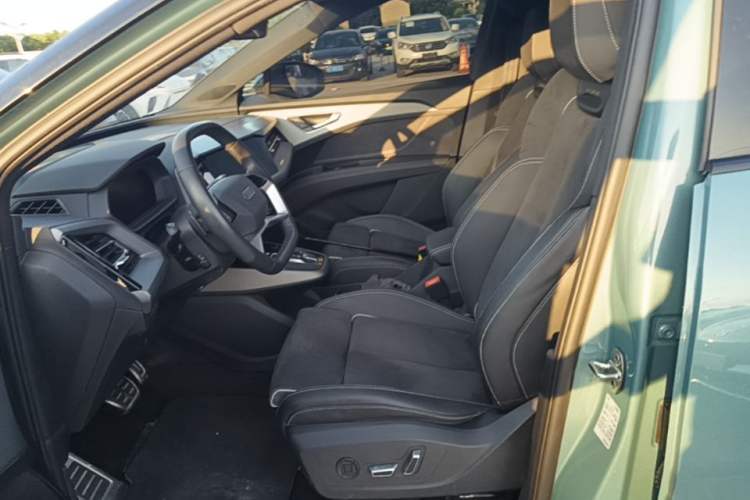 Used Audi Q5 e-tron 2023 40 e-tron Starry Edition Mecha Kit Left Front Seat