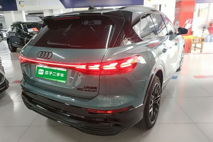 Used Audi Q5 e-tron 2023 40 e-tron Starry Edition Mecha Kit Rear Right 45 Deg