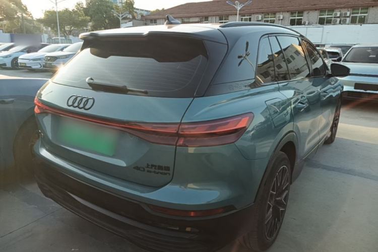 Used Audi Q5 e-tron 2023 40 e-tron Starry Edition Mecha Kit Rear Right 45 Deg