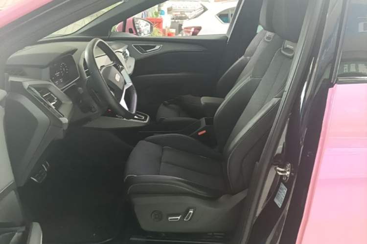 Used Audi Q5 e-tron 2023 40 e-tron Starry Edition Mecha Kit Left Front Seat