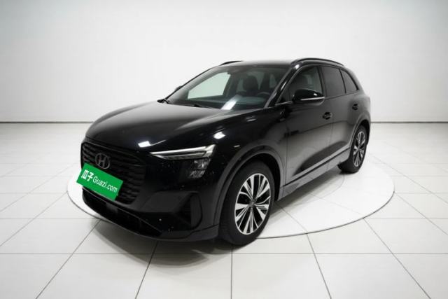 Used Audi Q5 e-tron 2023 40 e-tron Shining Edition Mecha Kit