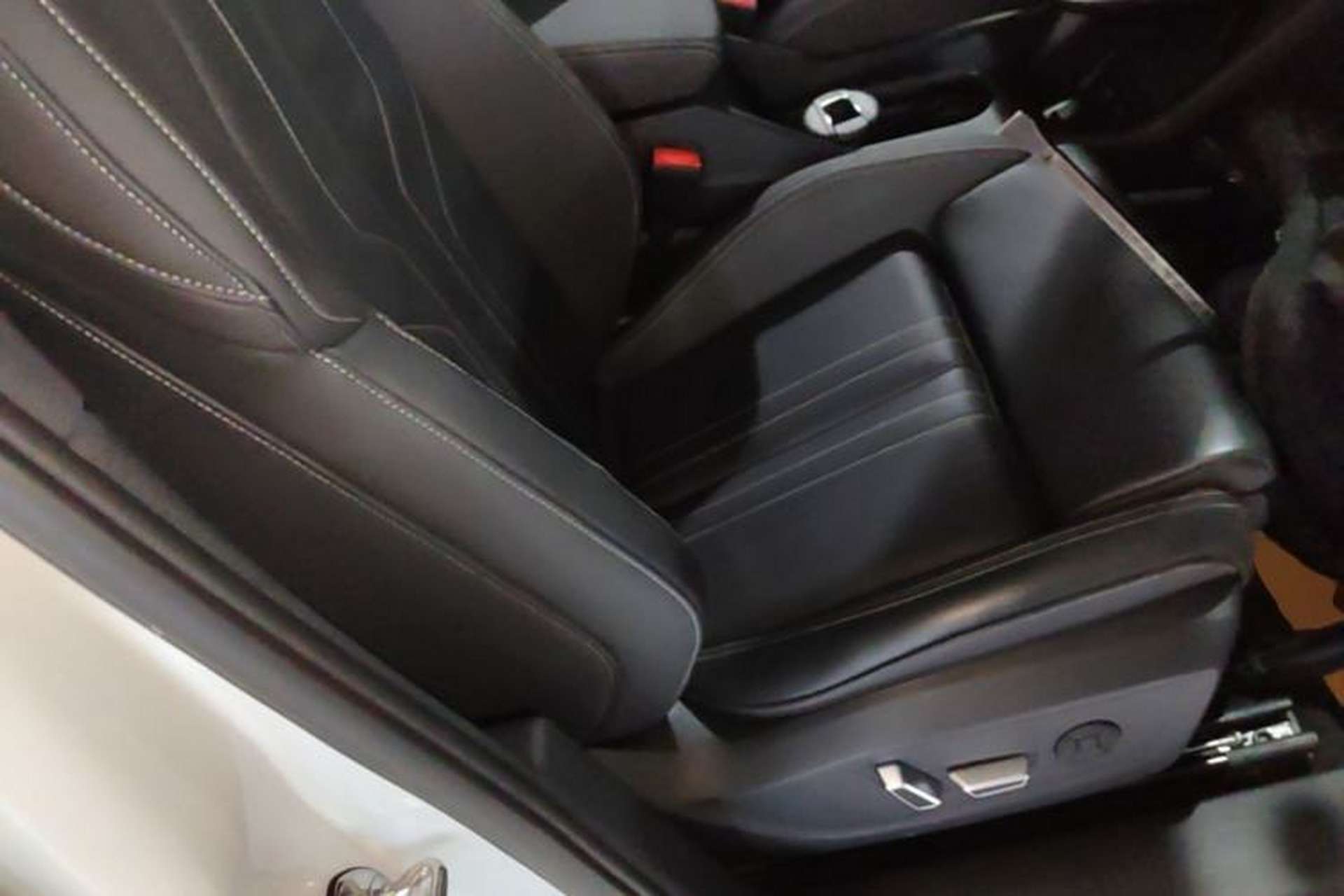 Used Audi Q5 e-tron 2023 40 e-tron Shining Edition Brocade Suit Right Front Seat