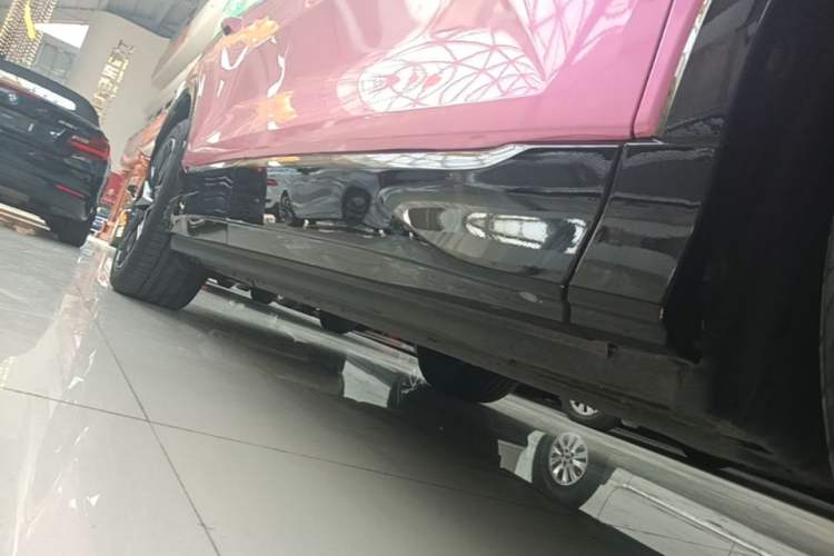 Used Audi Q5 e-tron 2023 40 e-tron Starry Edition Mecha Kit Right Side Sill