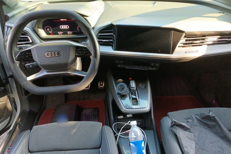 Used Audi Q5 e-tron 2023 40 e-tron Starry Edition Luxury Package Center Console