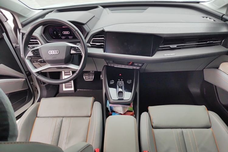 Used Audi Q5 e-tron 2023 40 e-tron Starry Edition Luxury Package Center Console