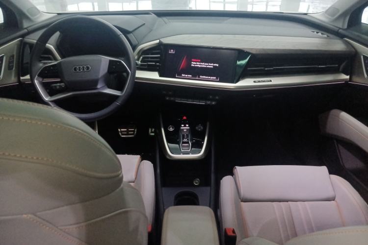 Used Audi Q5 e-tron 2023 40 e-tron Starry Edition Luxury Package Center Console