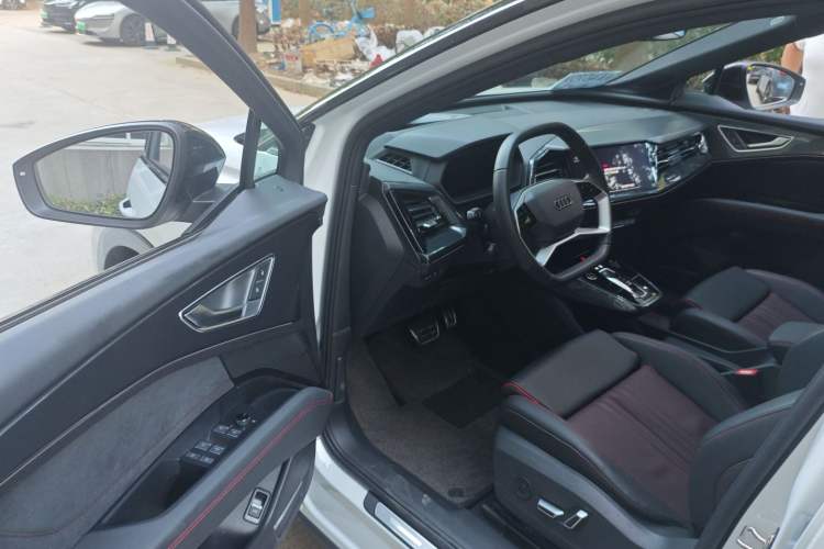Used Audi Q5 e-tron 2023 40 e-tron Starry Edition White Mage Version Driver Seat