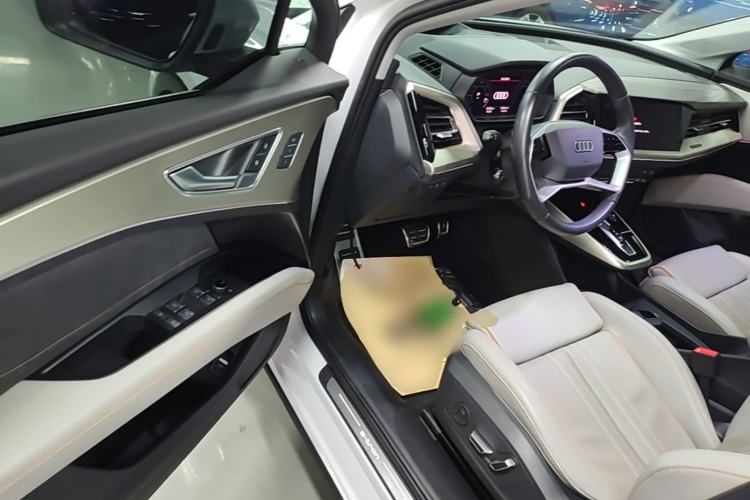 Used Audi Q5 e-tron 2023 40 e-tron Starry Edition Luxury Package Driver Seat