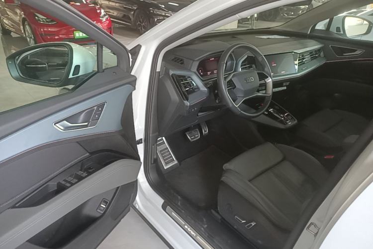 Used Audi Q5 e-tron 2023 40 e-tron Starry Edition Luxury Package Driver Seat