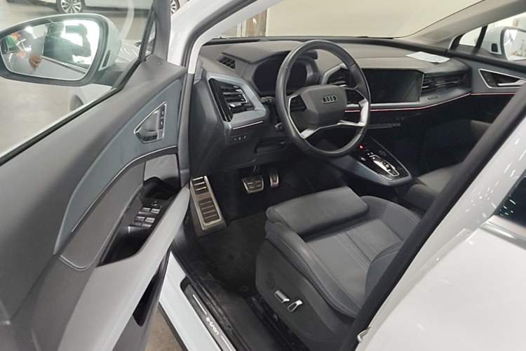Used Audi Q5 e-tron 2023 40 e-tron Starry Edition Luxury Package Driver Seat