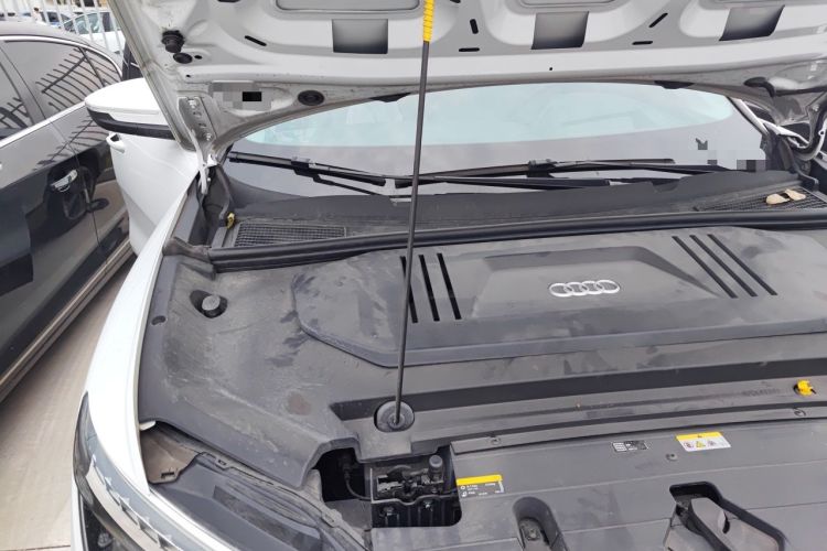 Used Audi Q5 e-tron 2023 40 e-tron Starry Edition Luxury Package Engine Bay Right