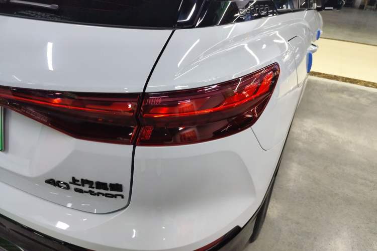 Used Audi Q5 e-tron 2023 40 e-tron Shining Edition Mecha Kit Exterior 3