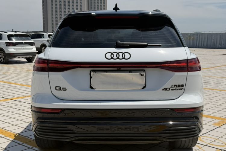 Used Audi Q5 e-tron 2023 40 e-tron Starry Edition Mecha Kit Exterior 4
