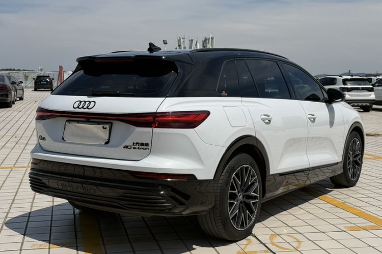 Used Audi Q5 e-tron 2023 40 e-tron Starry Edition Mecha Kit Exterior 5