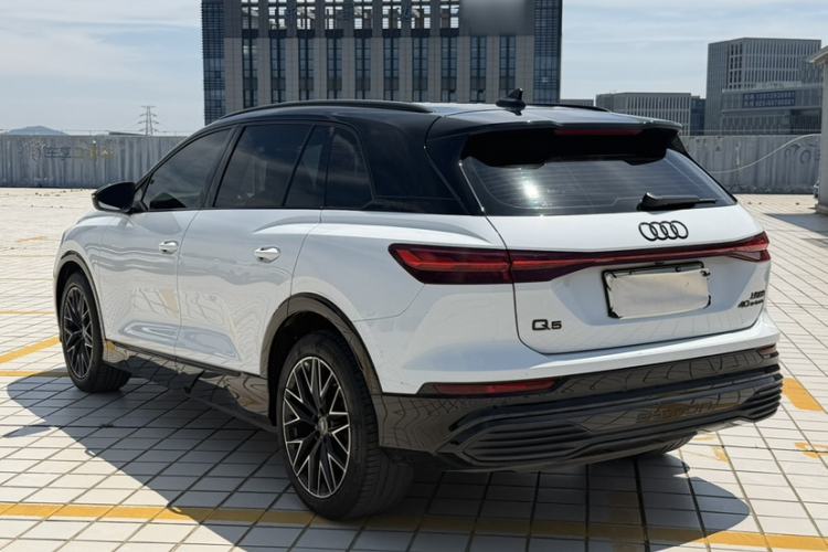 Used Audi Q5 e-tron 2023 40 e-tron Starry Edition Mecha Kit Exterior 6
