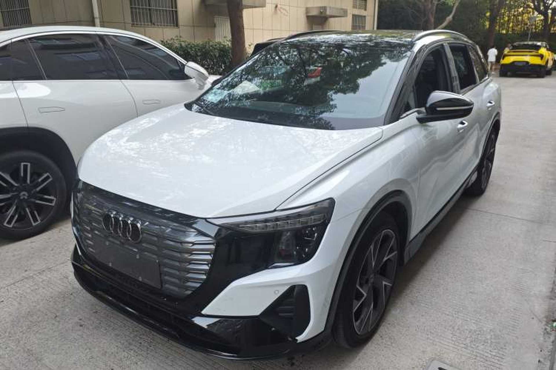 Used Audi Q5 e-tron 2023 40 e-tron Starry Edition White Mage Version Front Left 45 Deg