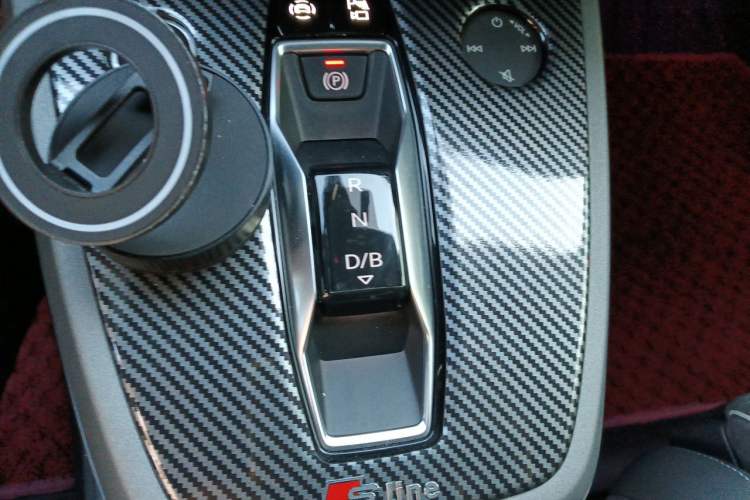 Used Audi Q5 e-tron 2023 40 e-tron Starry Edition Luxury Package Gear Lever