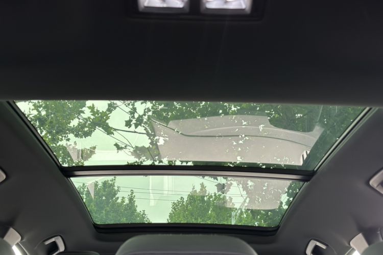 Used Audi Q5 e-tron 2023 40 e-tron Shining Edition Mecha Kit Headliner