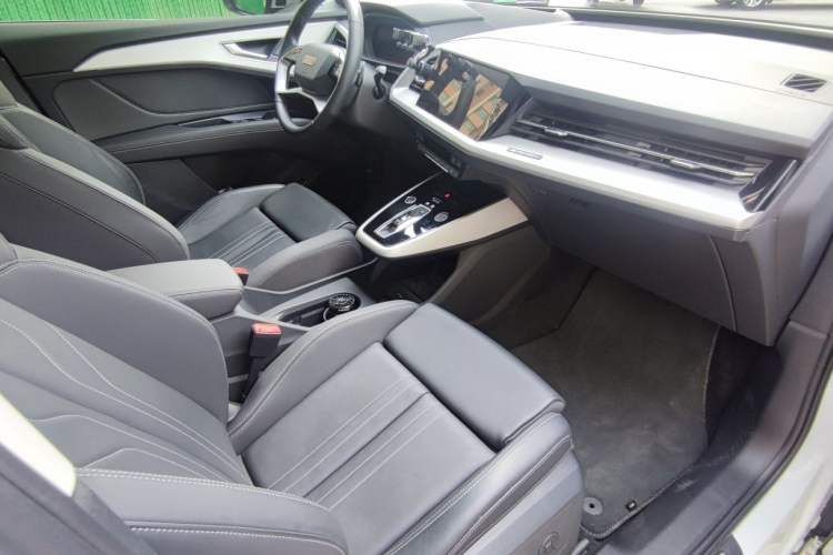 Used Audi Q5 e-tron 2023 40 e-tron Shining Edition Brocade Suit Interior 11