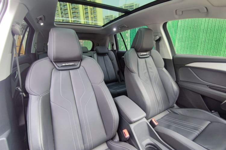 Used Audi Q5 e-tron 2023 40 e-tron Shining Edition Brocade Suit Interior 12