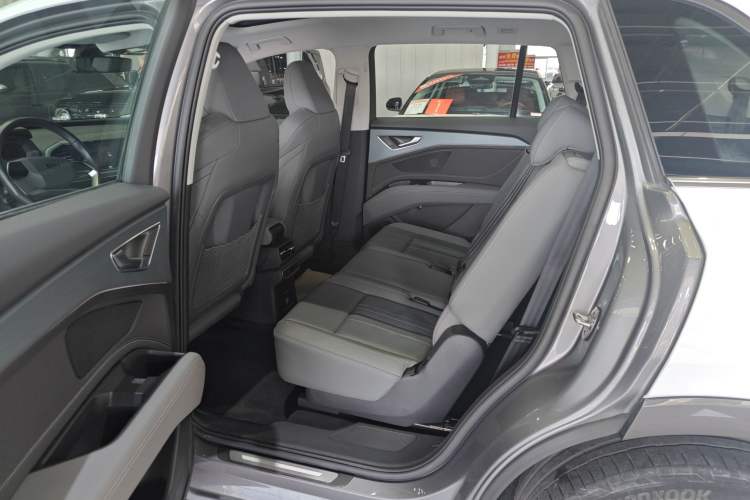 Used Audi Q5 e-tron 2023 40 e-tron Starry Edition Luxury Package Interior 3