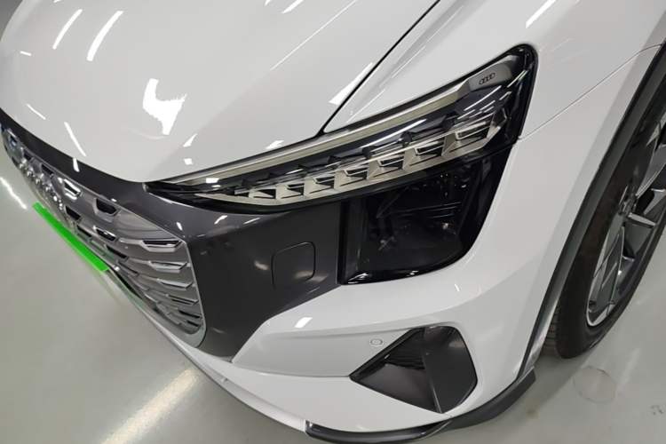 Used Audi Q5 e-tron 2023 40 e-tron Starry Edition Luxury Package Left Front Headlight