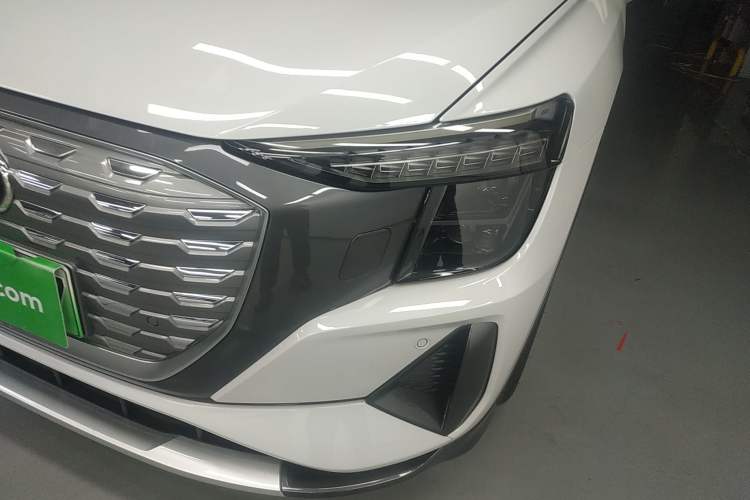 Used Audi Q5 e-tron 2023 40 e-tron Starry Edition Luxury Package Left Front Headlight