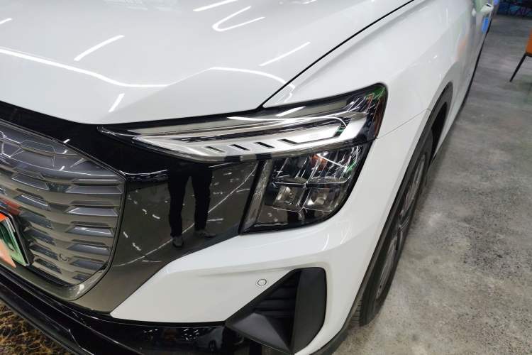Used Audi Q5 e-tron 2023 40 e-tron Shining Edition Mecha Kit Left Front Headlight