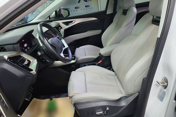 Used Audi Q5 e-tron 2023 40 e-tron Starry Edition Luxury Package Left Front Seat