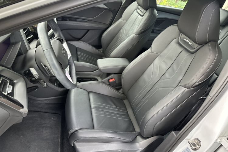 Used Audi Q5 e-tron 2023 40 e-tron Shining Edition Mecha Kit Left Front Seat