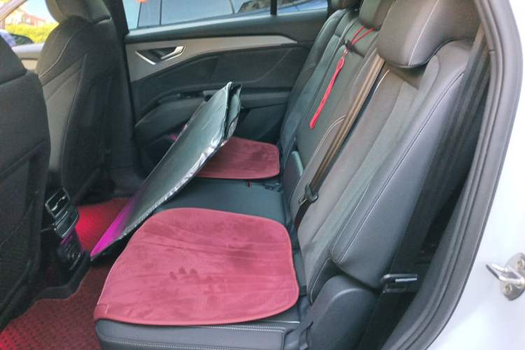 Used Audi Q5 e-tron 2023 40 e-tron Starry Edition Luxury Package Left Rear Seat