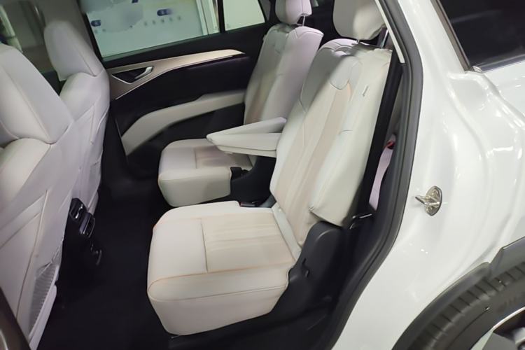Used Audi Q5 e-tron 2023 40 e-tron Starry Edition Luxury Package Left Rear Seat