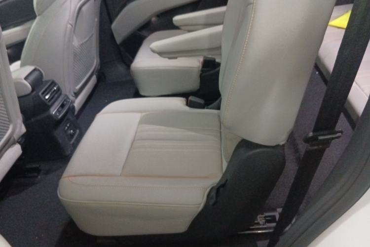 Used Audi Q5 e-tron 2023 40 e-tron Starry Edition Luxury Package Left Rear Seat